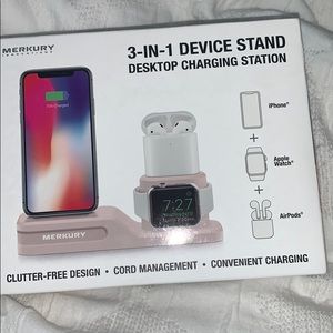 ✨2 for $25✨3-in-1 desktop charging station